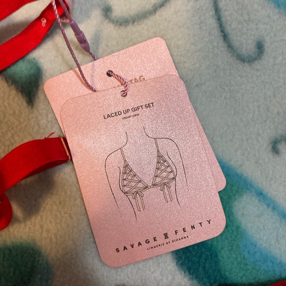 Lace'd Up Gift Set (XS-XL) - Picture 4 of 4